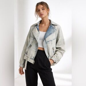 Forever 21 NWT acid wash vintage style light denim wash Jean jacket - S